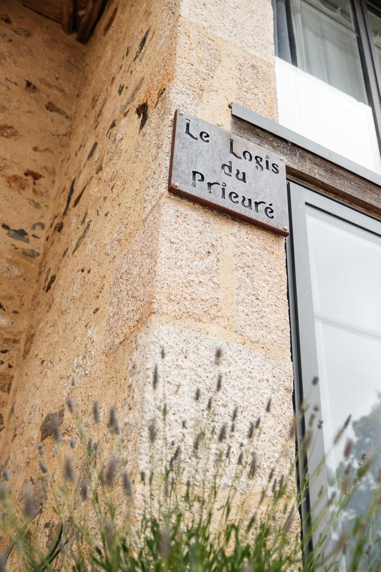 הוילה Les Châtelliers-Châteaumur Le Logis Du Prieure מראה חיצוני תמונה